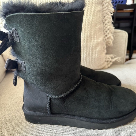 UGG Bailey Bow Boot - Picture 6 of 16